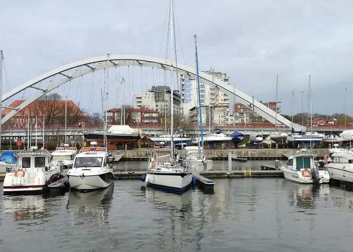 Puerto I Costa Blisko Plaży W Kołobrzegu *
