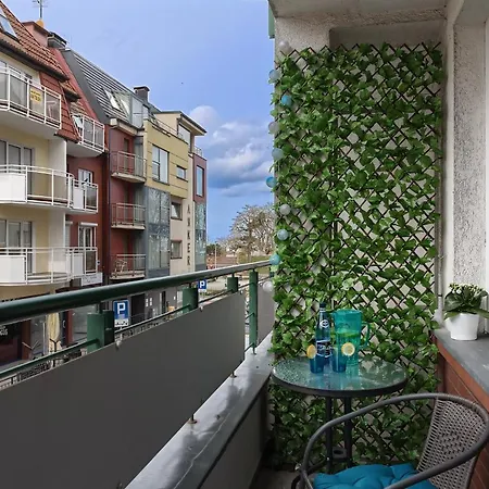 Puerto I Costa Blisko Plazy W Kolobrzegu *